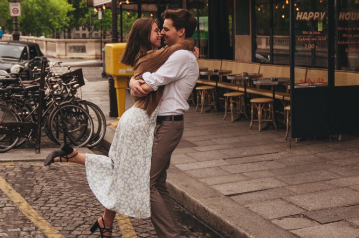 Couple kissing