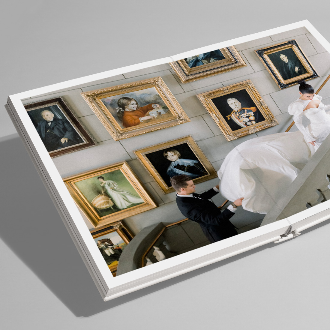 Impression en 6 couleurs pour reproduire toutes les nuances.