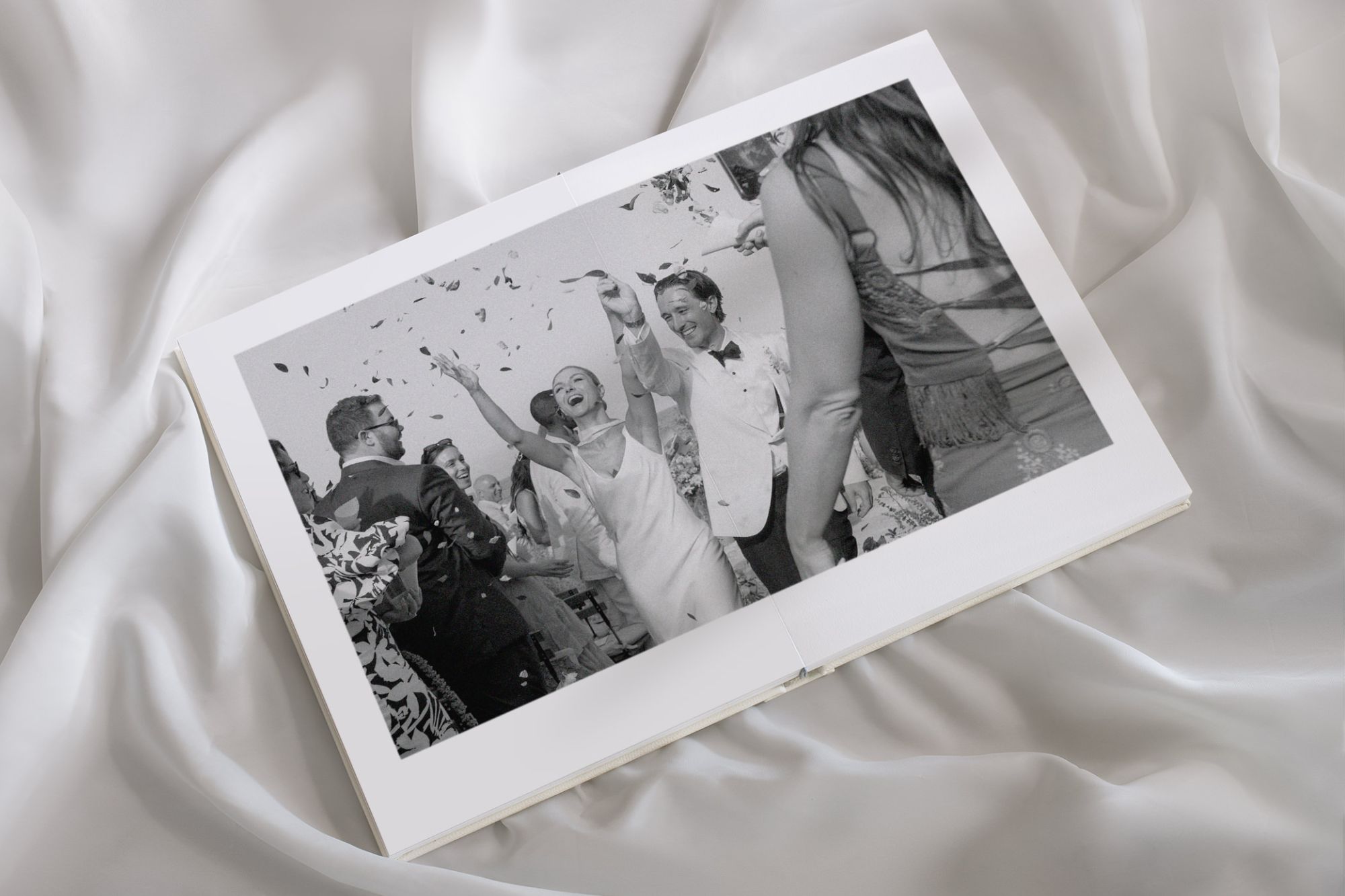custom wedding photo book layflat spread