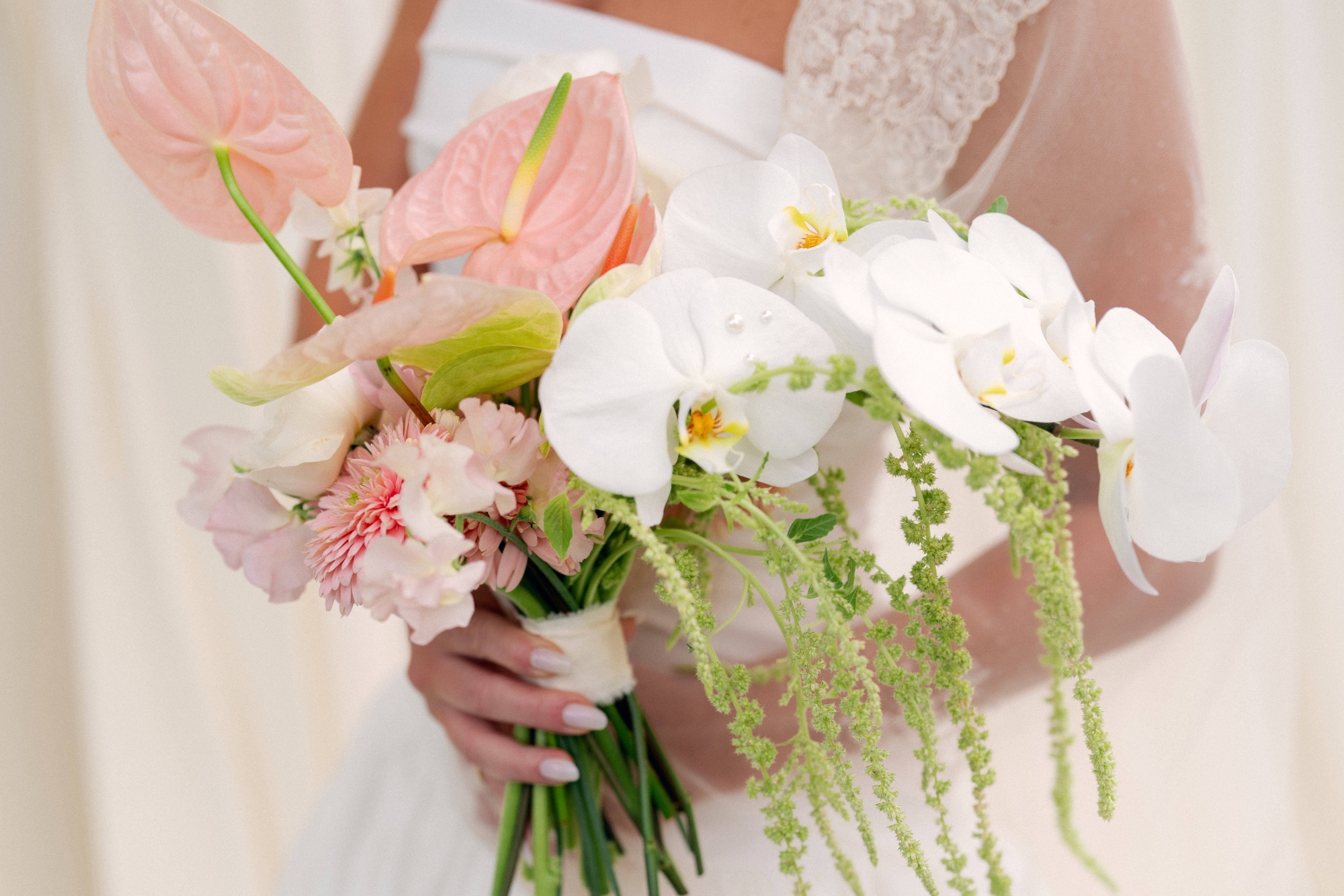 sculptural bridal bouquet in pink and white