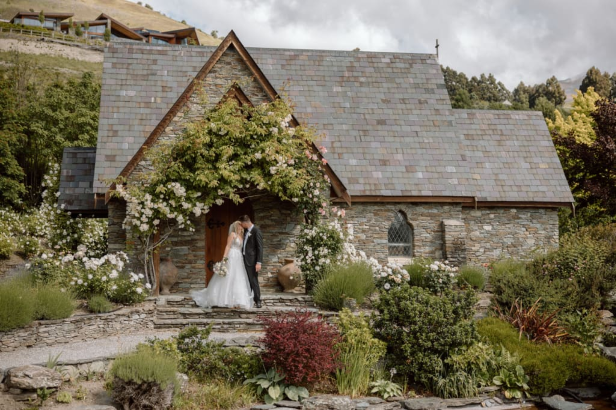 Stoneridge Estate's outdoor wedding venue