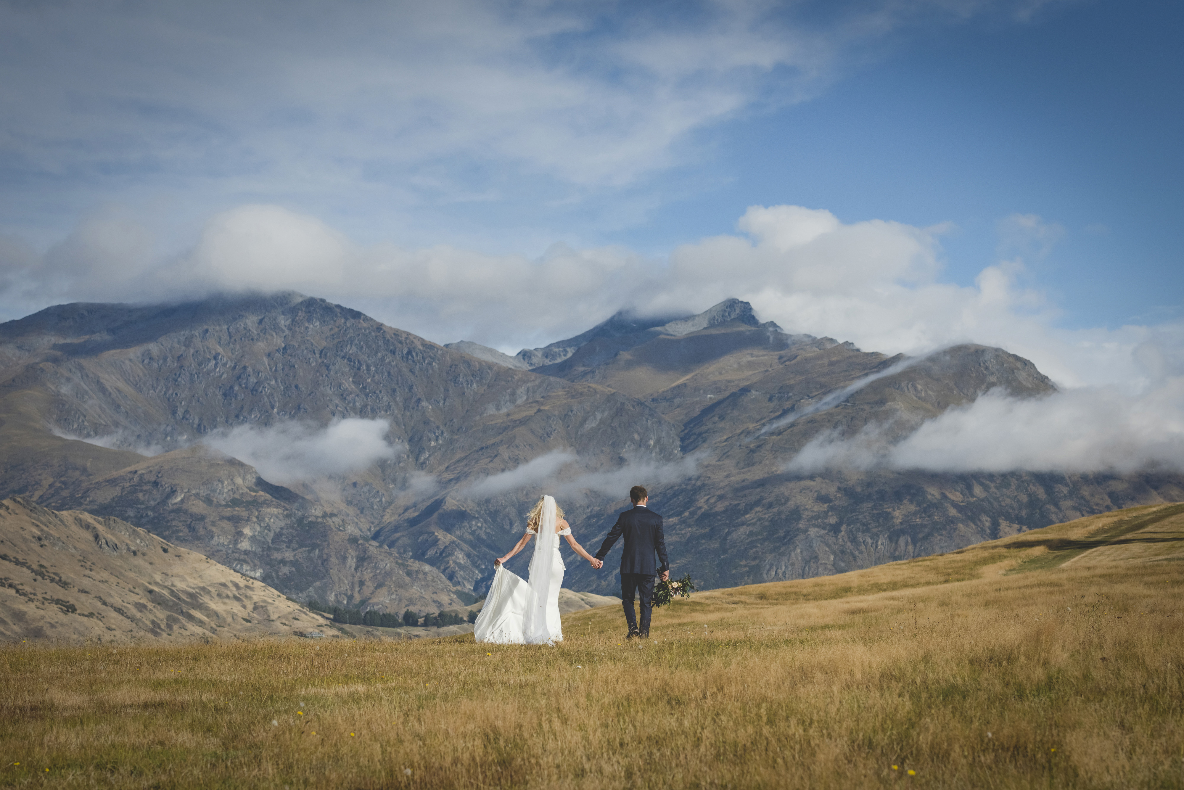 Millbrook outdoor wedding venue of a couple in the mountains